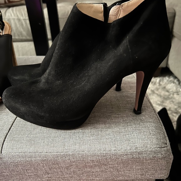 Prada. Really good condition! - Picture 2 of 3